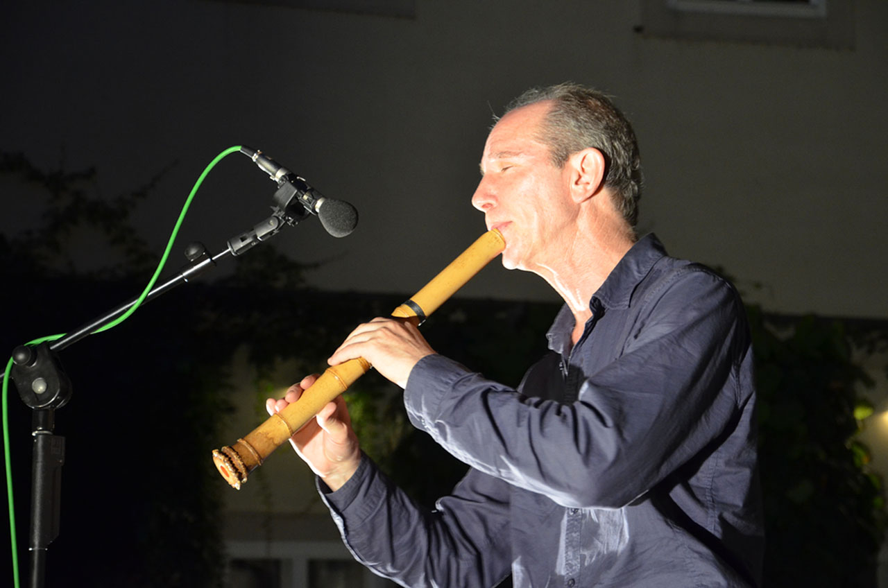 Steve Cohn playing shakuhachi